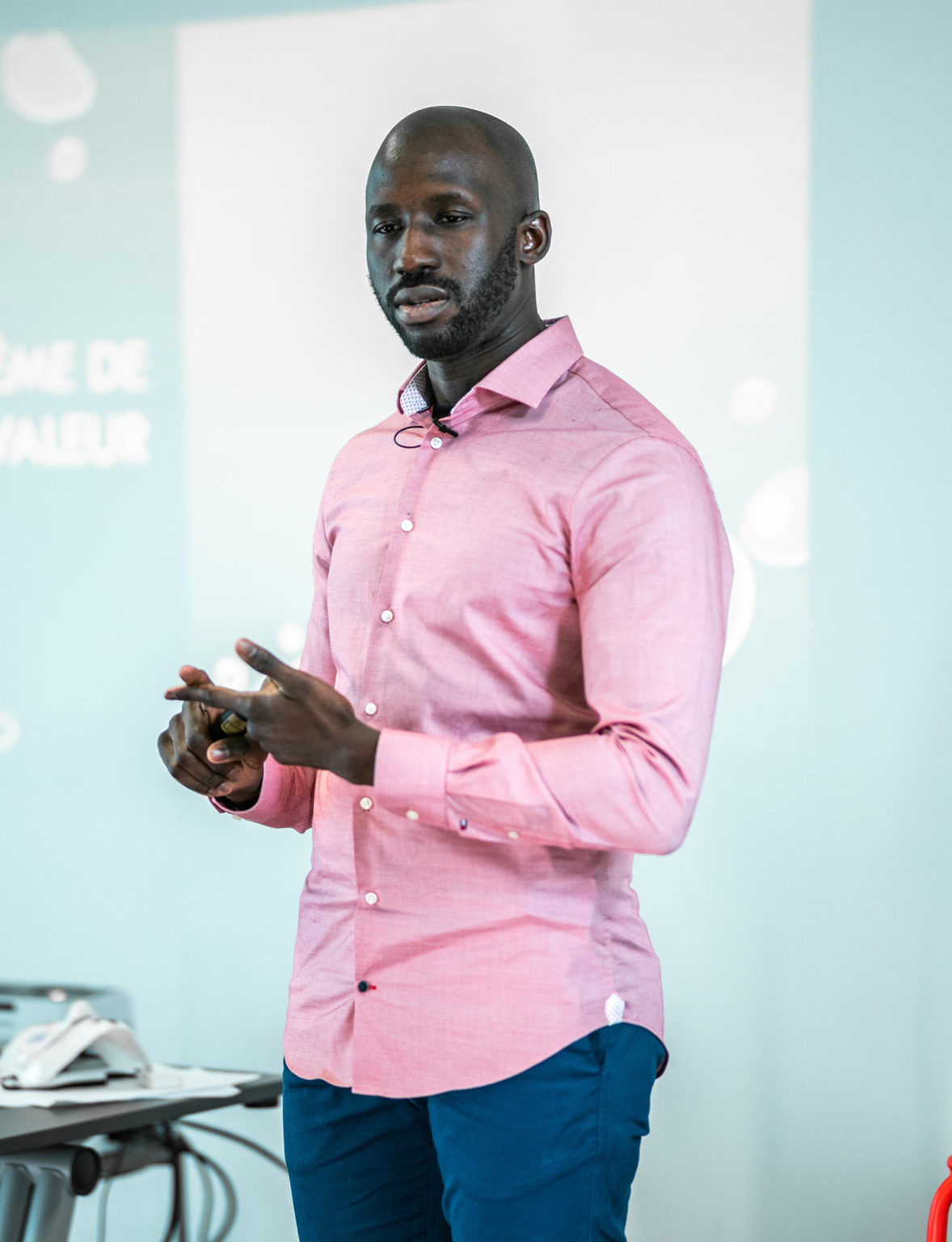 Bakari VIVEZ UN ÉVEIL DE CONSCIENCE POUR TRANSFORMER VOTRE VIE